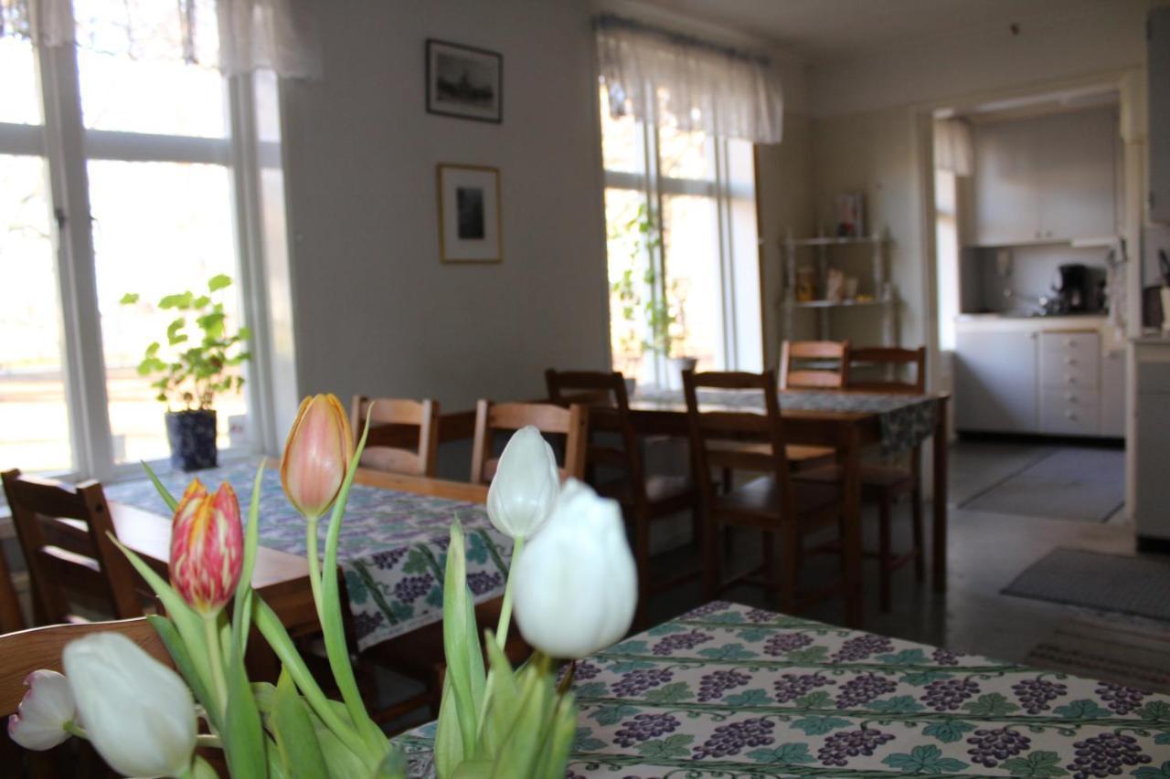 Moessebergs Vandrarhem Falköping Buitenkant foto