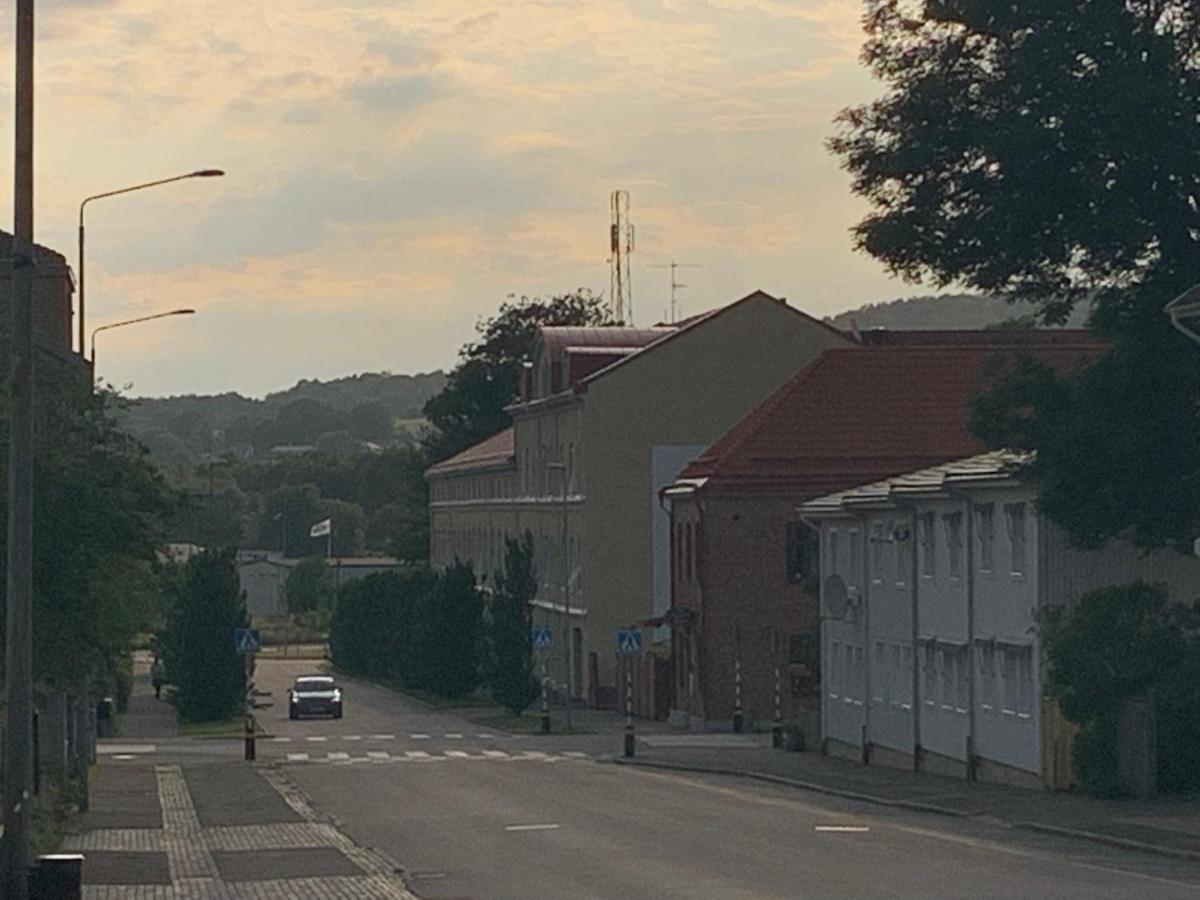 Moessebergs Vandrarhem Falköping Buitenkant foto