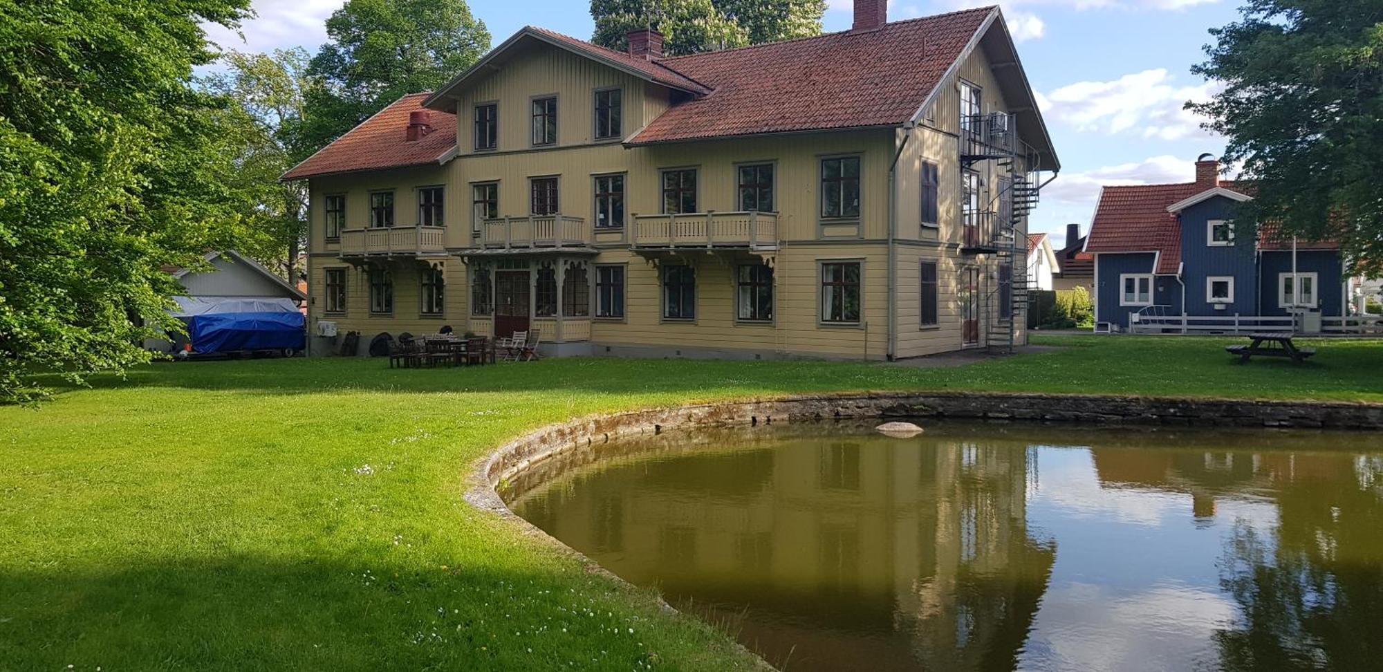 Moessebergs Vandrarhem Falköping Buitenkant foto