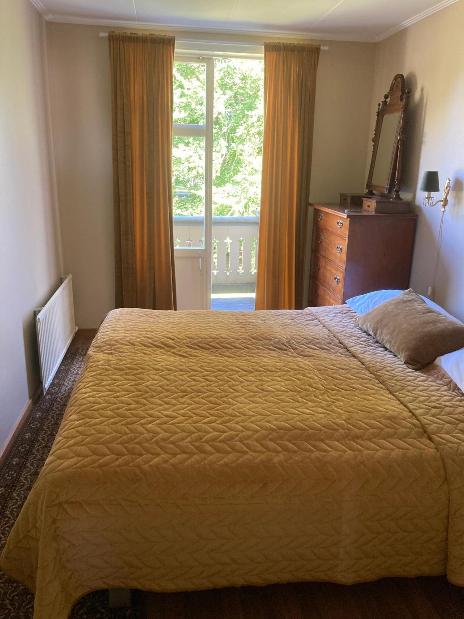 Moessebergs Vandrarhem Falköping Buitenkant foto