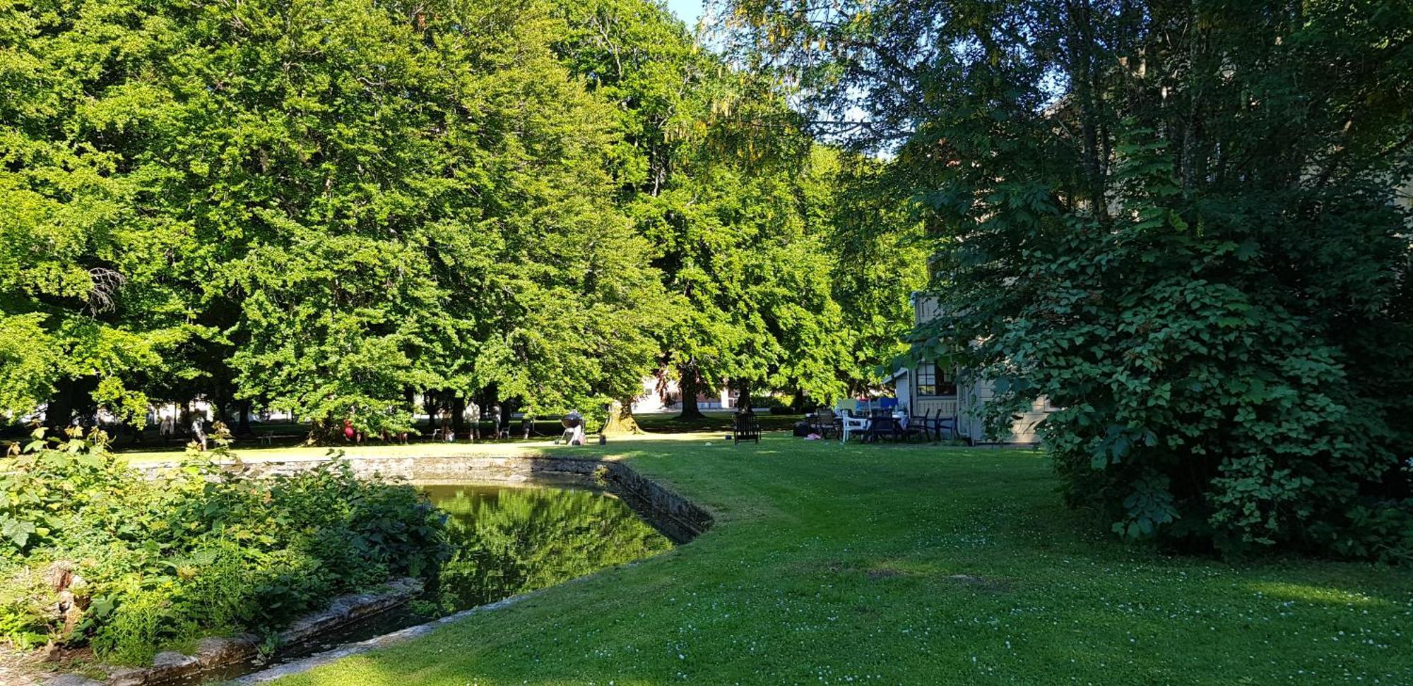 Moessebergs Vandrarhem Falköping Buitenkant foto